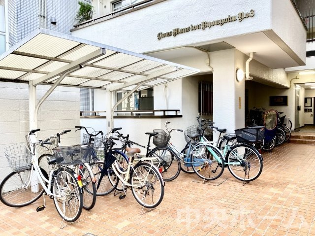【自転車置き場】最新の空き状況や費用などの詳細は担当スタッフまでお問い合わせください。