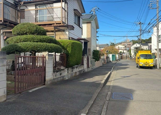 桜や紅葉の名所に出かける人は多いと思いますが、家にいながら季節の移ろいを感じる生活を送りませんか？リビングや窓から見える景色が生活を彩るワンポイントに！現地から見える景色を堪能してみては如何でしょう。