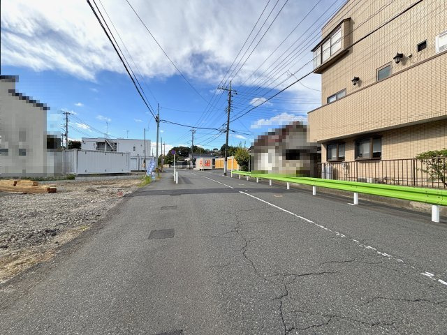 前面道路（西側）