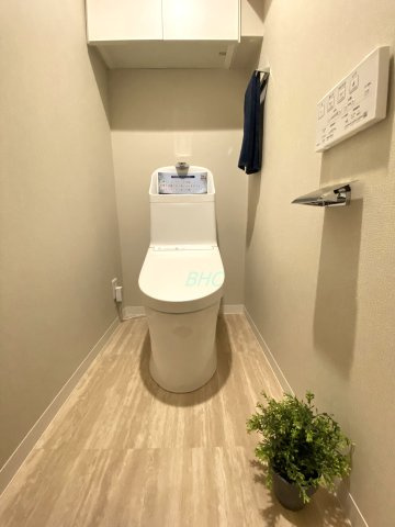 シンプルでシャープなフォルムは、そのデザイン性だけでなく汚れが拭きやすくお手入れ簡単です。