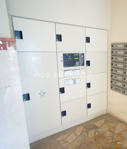 宅配ボックス完備マンションです♪