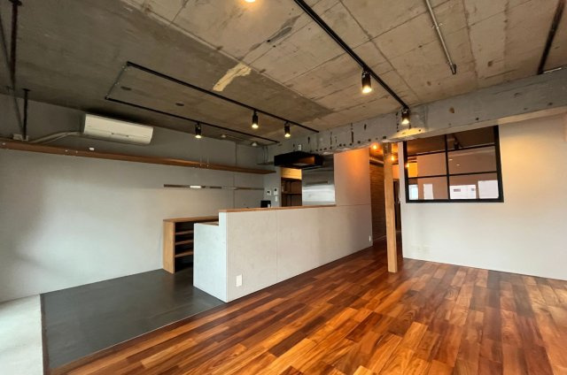 広々としたリビングは、2面彩光ということもあり、明るく開放的なお部屋です。