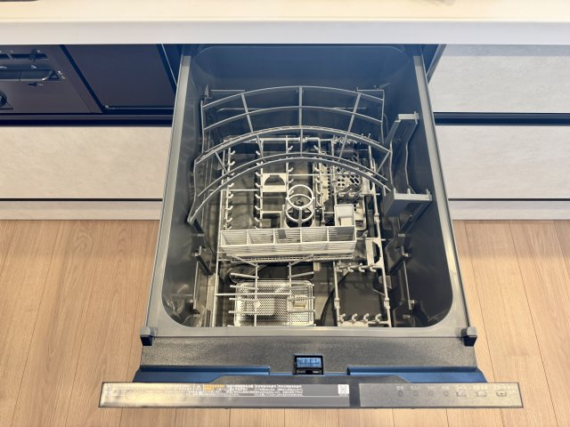 新しく食洗機を完備しました。家事の負担が少し減り、嬉しいですね♪