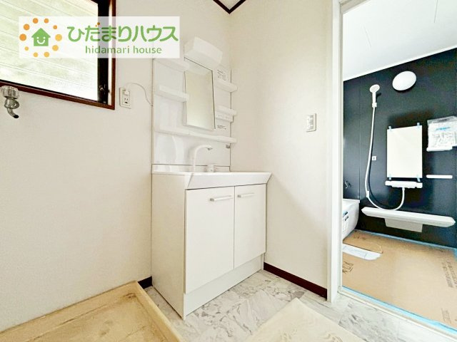 シンプルで使い勝手の良い独立洗面台！