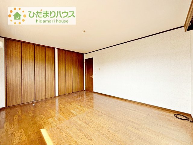 バルコニーに面している洋室は、主寝室にどうぞ(^^)/