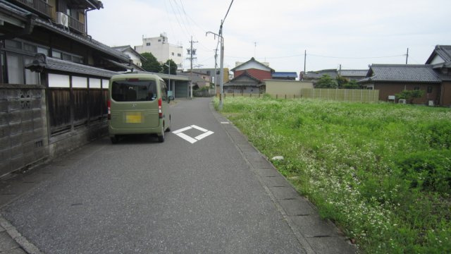 東側道路　南方向