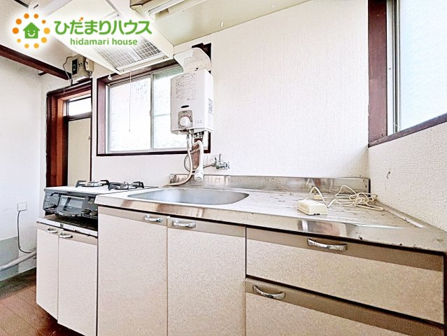 ゆとりあるキッチンスペースで、お料理がもっと楽しくなっちゃいますね(^^♪