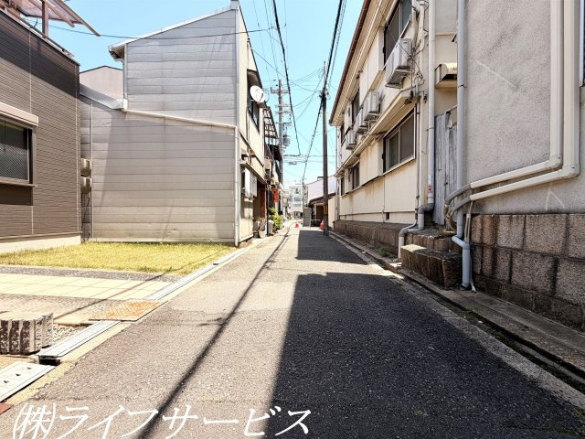 前面道路／南側接道