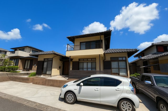 落ち着いた雰囲気の外観です