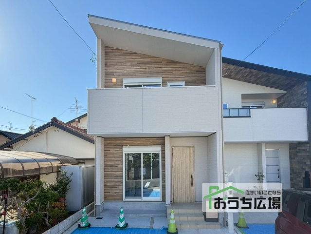 外観：323000444004