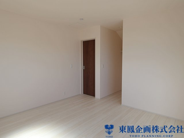 寝具を置いてもゆったり過ごせる空間