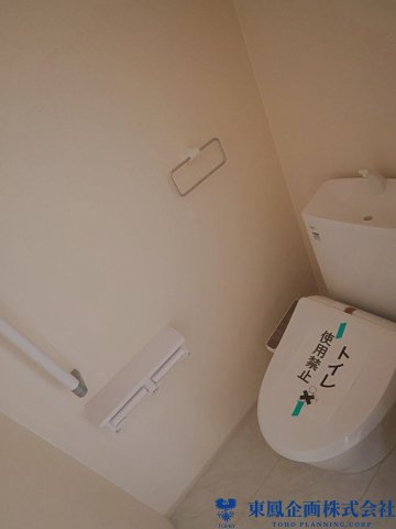 1階ウォシュレット付きトイレ