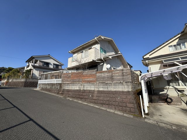 前面道路含む現地写真です