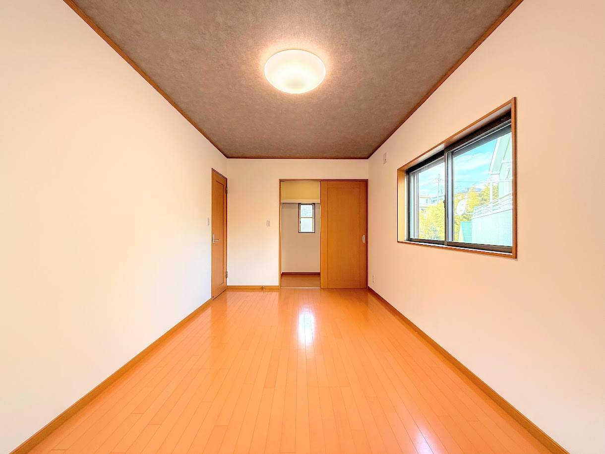 ◆柔らかい陽光が差し込む明るいお部屋を演出する設計。彩光の取れる窓が気持ちの良いお部屋を創り上げます。　