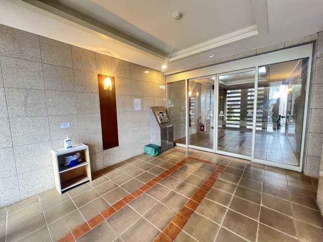 オートロックが付いているので防犯面も安心です。