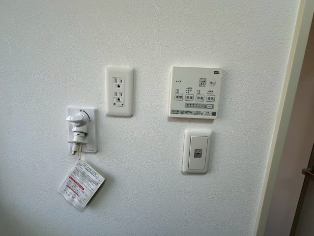 浴室乾燥機付きでいつも快適バスタイム♪雨の日のお洗濯にも活躍します♪