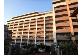 ダイアパレス川口新井宿の外観