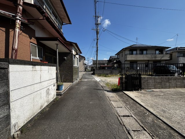 本地前面道路南側からの撮影