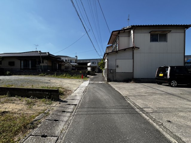 本地前面道路北側からの撮影