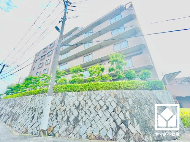 阪急甲陽線「甲陽園」駅まで徒歩24分の立地。毎日の通勤・通学だけでなく、休日のお出かけまで利便性に優れています。
