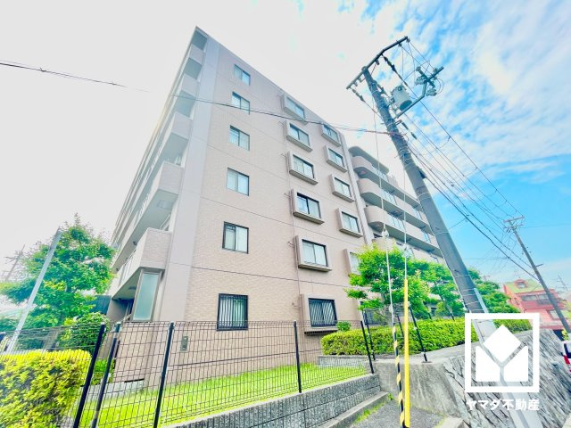 全居室に窓がございます。明るい陽光がたっぷり差し込む心地よい生活空間です。