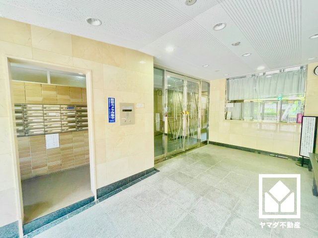 共用部には日常の郵便物受け取りに便利な集合ポストが備わっています。住まいの利便性を支える設備のひとつです。