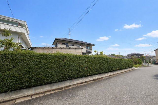 交通量が少なくゆったりとした前面道路は、小さなお子様のいるご家庭にも安心です(^^♪