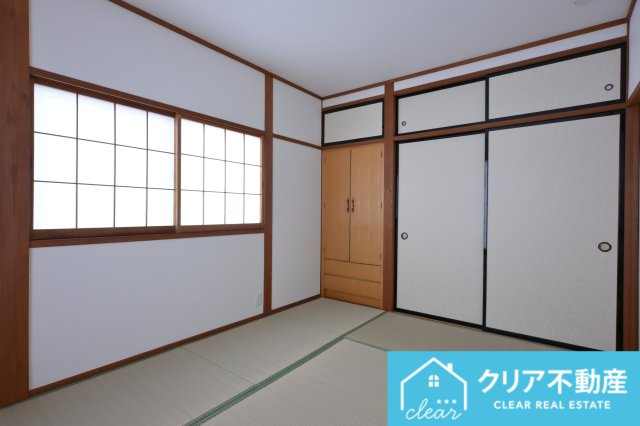 各居室に豊富な収納スペースをご用意してます。