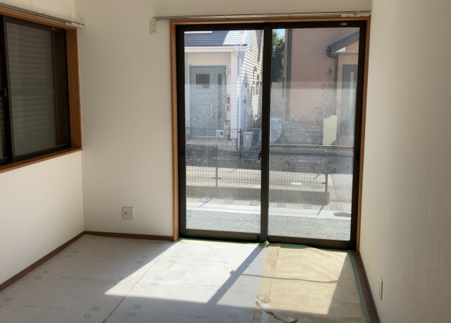 ダイニングにはダイニングテーブルセットなどを置くことが多く、間取りにおいて「D」と略記されますが、食事を作るときの作業場として使用したり、朝食を食べたりするときだけに使われるケースも少なくありません。