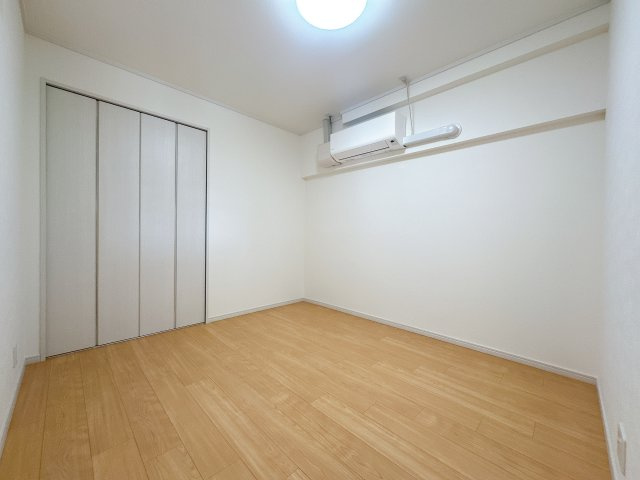 中部屋/5帖/クローゼット付き/エアコン付き