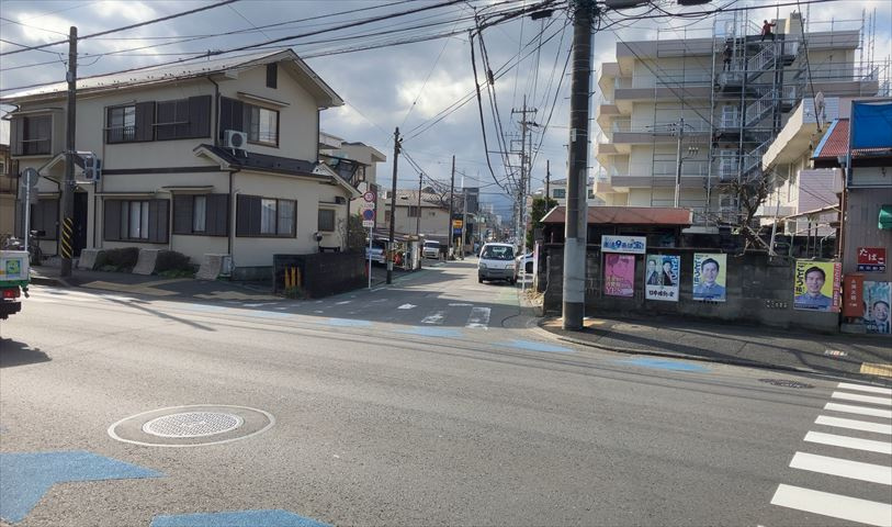 眺望の良さを楽しめるダイニングキッチンで家族団らんの時間を過ごしてはいかがでしょうか。バルコニーから見える景色を家族で眺める時間は、時間が経つのを忘れてしまいそうですね。是非、現地を見に行きましょう！