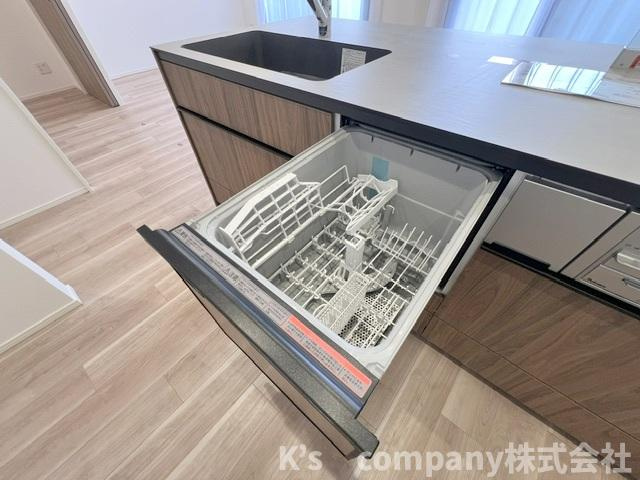 家事の負担を軽減してくれる食器洗い乾燥機付き☆