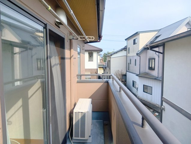 洗濯物を干しやすい南東向きのバルコニーです！