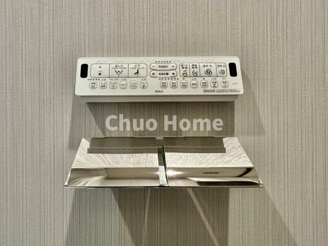 【ウォシュレット】清潔に使いたいお手洗いには最適な設備です。もちろんウォームレットも標準装備です。