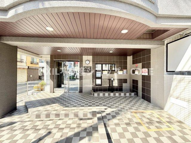 お子様・奥様も安心のオートロックのマンションです。防犯面も充実したマンション。