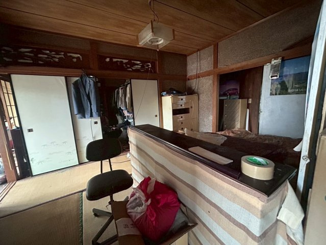 静かな時間を大切にできる、落ち着いた和室