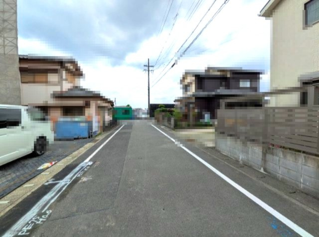 前面道路含む現地写真です