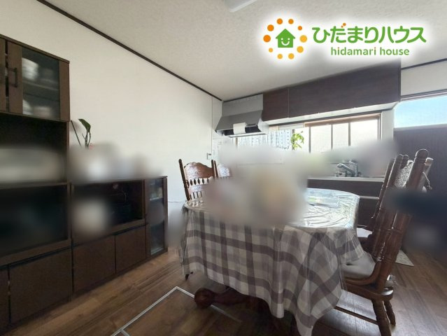 料理をしながらでも、ご家族との会話を楽しめるキッチン