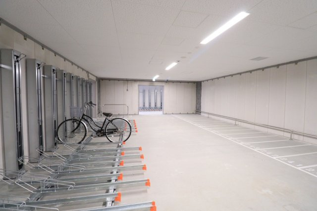 【駐輪場】きちんと整備されたきれいな自転車置き場です！十分な広さがあり、出し入れもスムーズです！