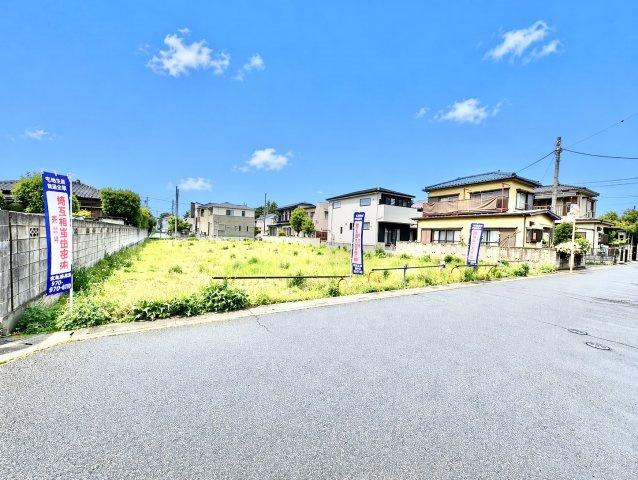 全5区画・南4ｍ道路に面し陽当り良好・通り抜けのない安心の分譲地！敷地約43坪・自由設計で理想の住まいはいかがでしょうか！東武スカイツリーライン「北越谷」駅まで徒歩13分！始発利用可で通勤に便利です！
