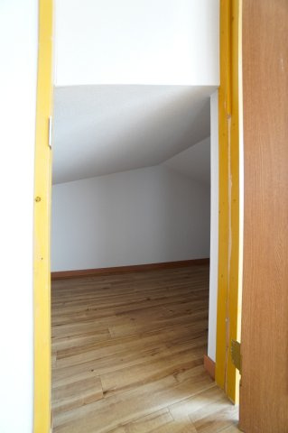屋根裏収納。奥行きがありたっぷり収納可能◎あまり使わないものの収納に♪