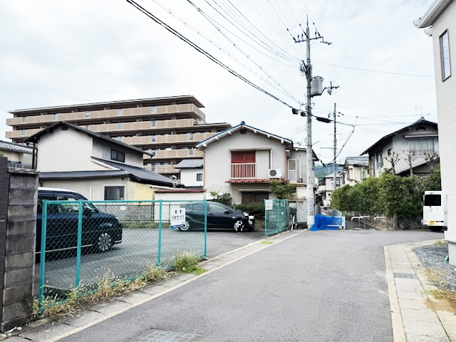 東側から西に向いて撮影