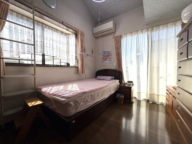 【是非一度】　物件の陽当りや通風・仕様設備やお部屋の大きさの比較、近隣・周辺環境や街並みなど、資料には掲載していない情報が現地にはたくさんあります。是非一度、現地をご確認ください。