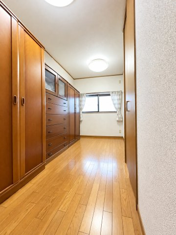 洋室約6帖♪　※画像はAIによる不要物消去を行っています