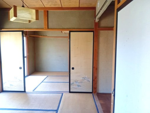 南向きの続き和室は光がたっぷり入り、癒しの空間になりそうです！