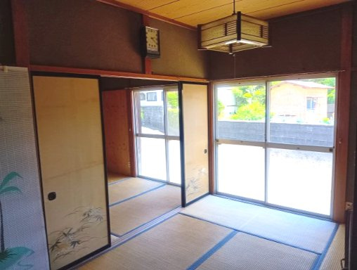 築年数は経っていますが、清潔感のある和室です！