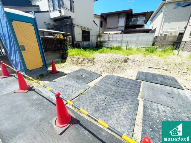 周辺は落ち着いた街並みの住宅地！子育てがしやすい住環境です！気になることがありましたら、お気軽にお問い合わせください！　
