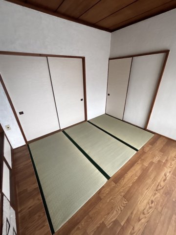 襖を開ければ広々使える続き間