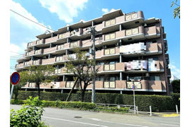 ライオンズマンション南大沢の外観