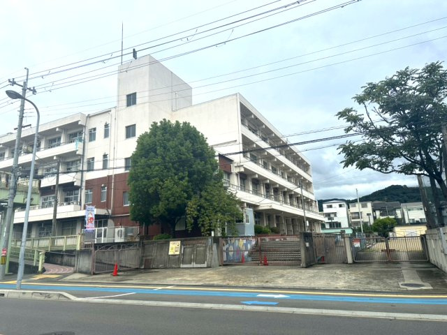 箕面市立中小学校の学校区です。